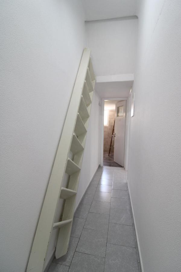 Stardust, The Apartment Adamantas  Luaran gambar